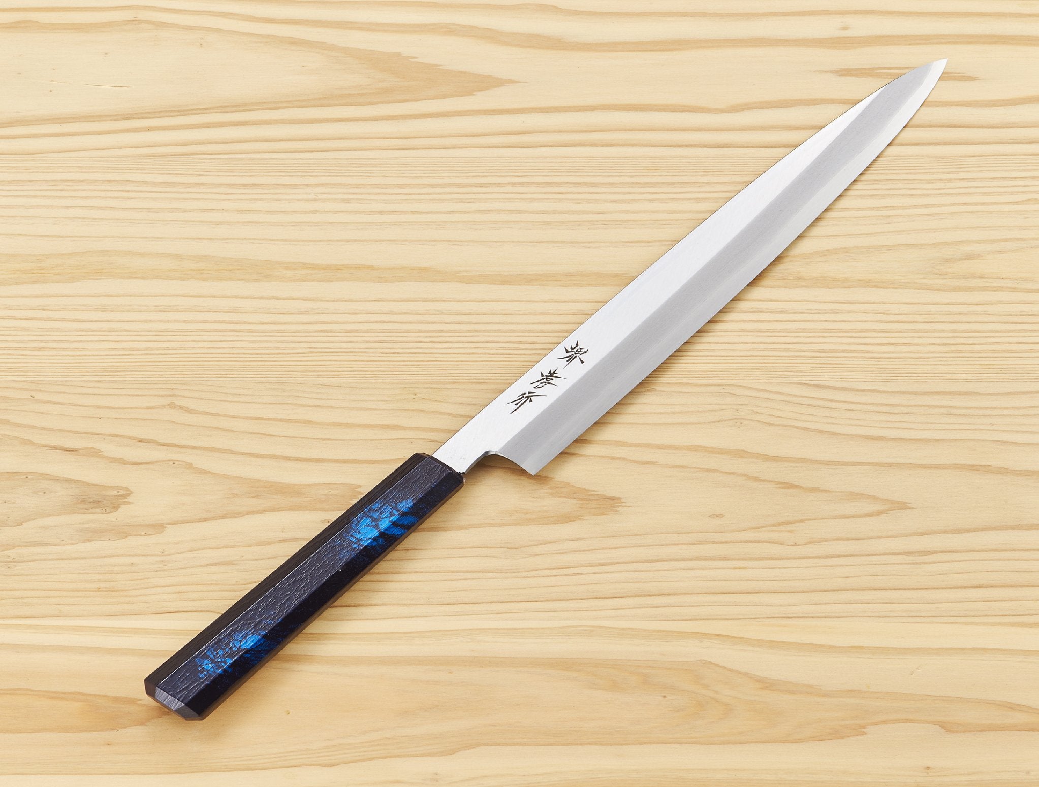Aoki Takayuki (堺孝行) Knife INOX NANAIRO 210mm Blue Tortoiseshell - Pre –  True World Foods DC